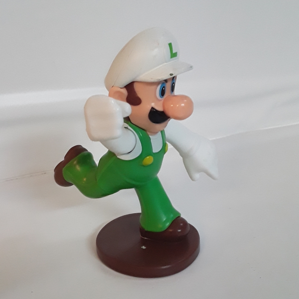 Luigi's Nintendo mc Donald toy